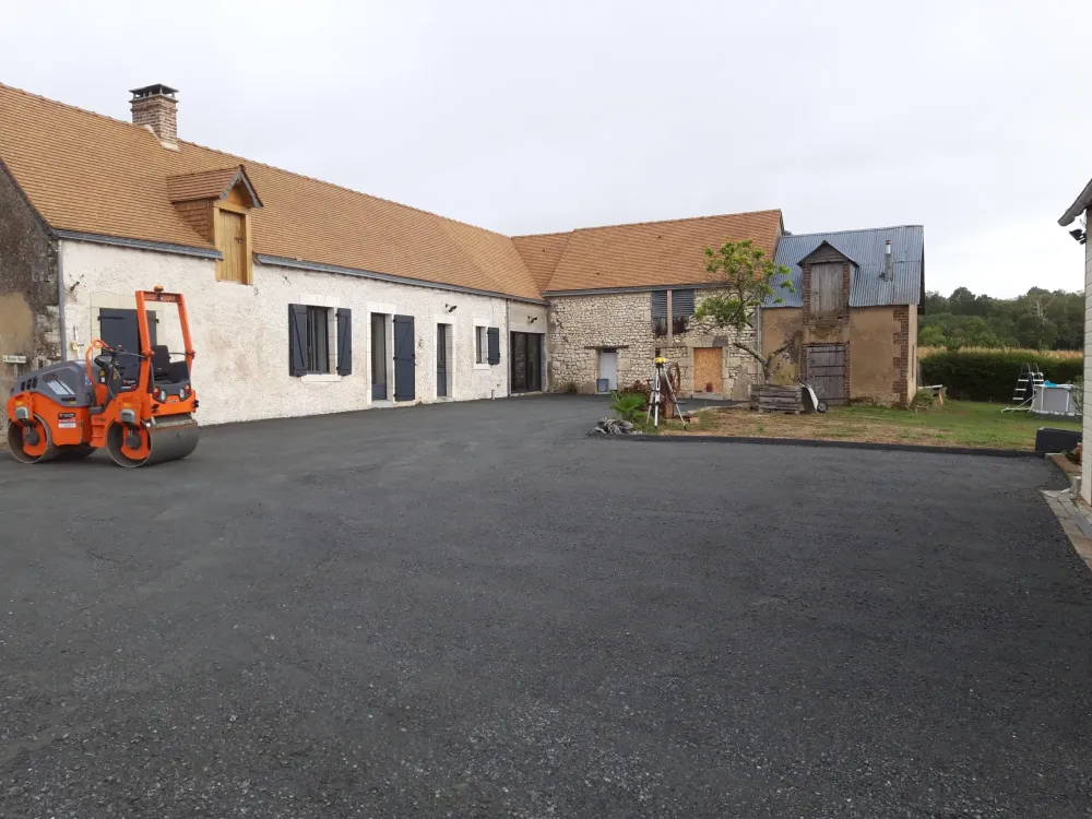 allée en goudron